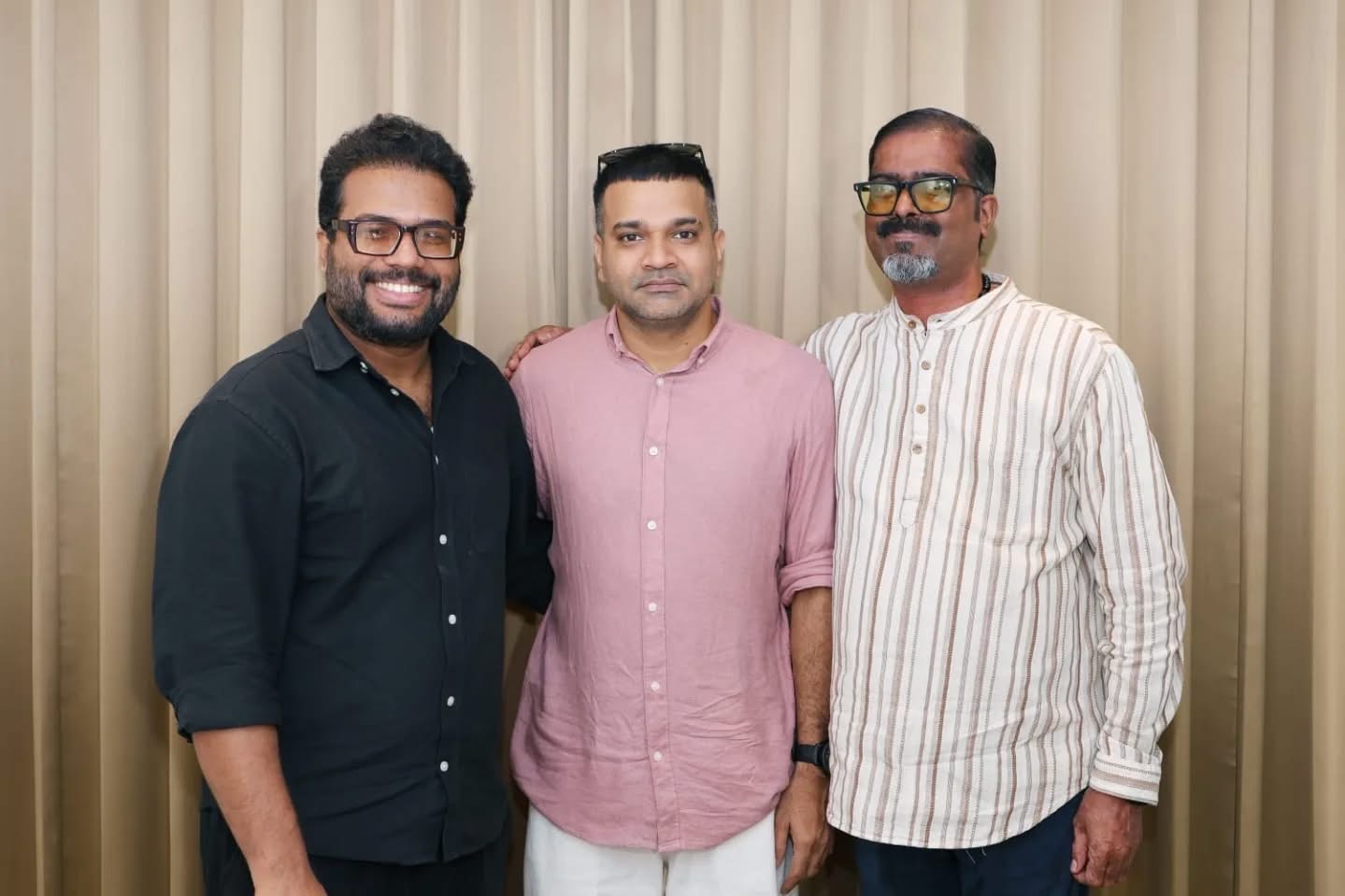 അക്ഷരങ്ങൾ കടലാഴങ്ങളിലേക്ക് - Manikkadavu, Kerala news image